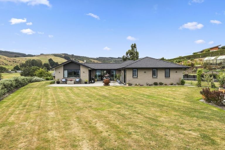 Photo of property in 20 Mallard Drive, Waihola, Outram, 9073