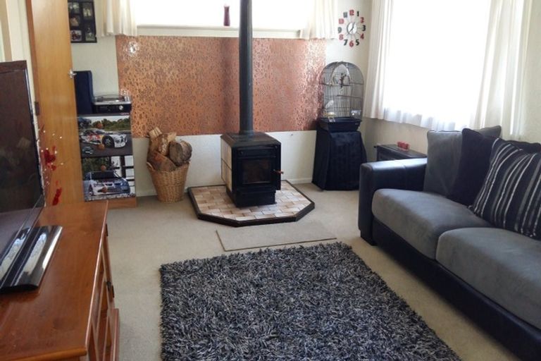 Photo of property in 7 Terrance Grove, Paparangi, Wellington, 6037