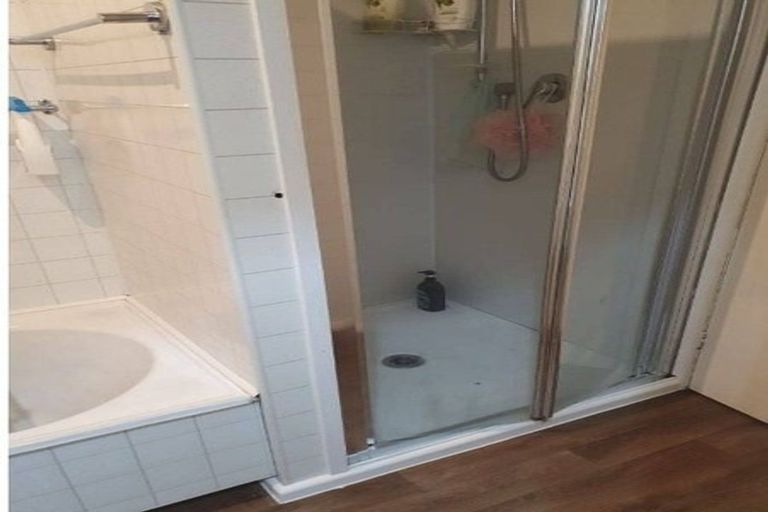 Photo of property in 43 Willis Road, Papakura, 2110