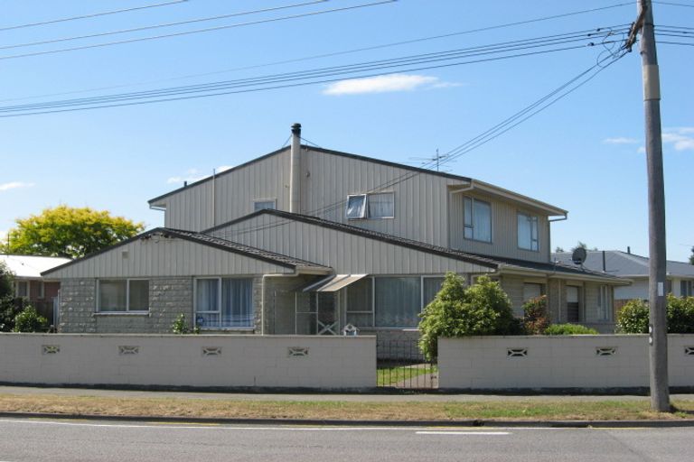 Photo of property in 2/468 Wairakei Road, Burnside, Christchurch, 8053