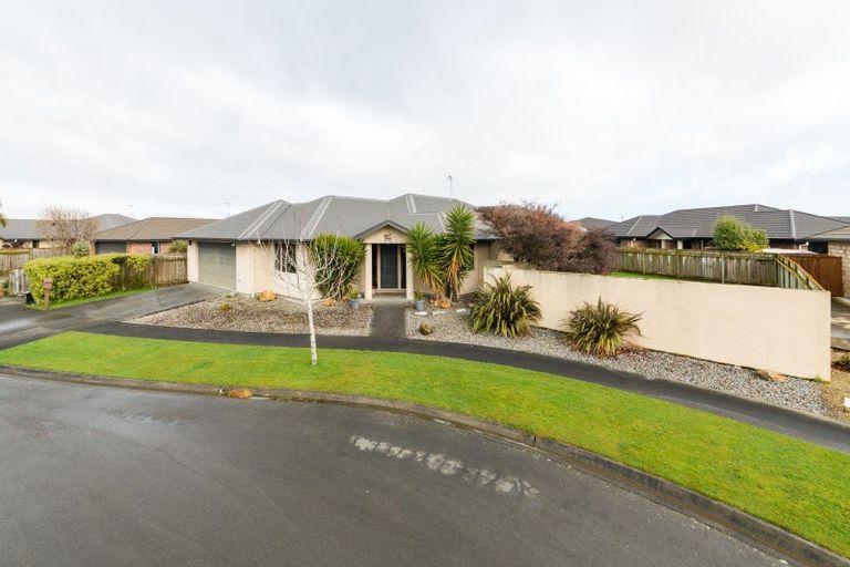 Photo of property in 21 Cleveland Heights, Kelvin Grove, Palmerston North, 4414