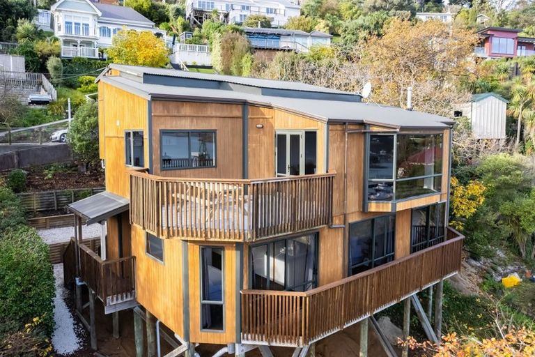 Photo of property in 9 Randolph Terrace, Lyttelton, 8082