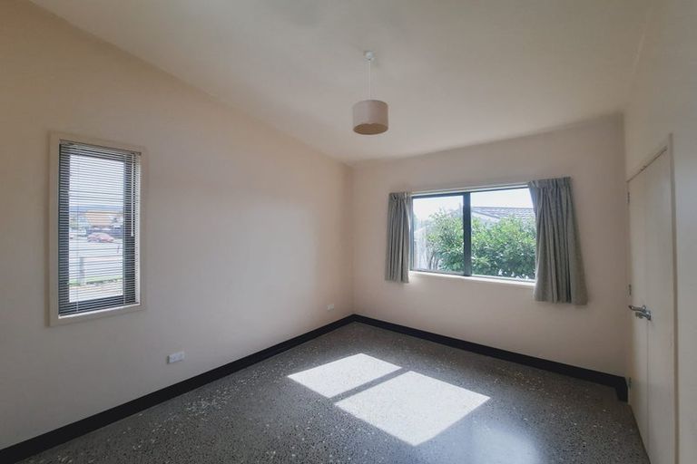 Photo of property in 14 Bay Drive, Titahi Bay, Porirua, 5022