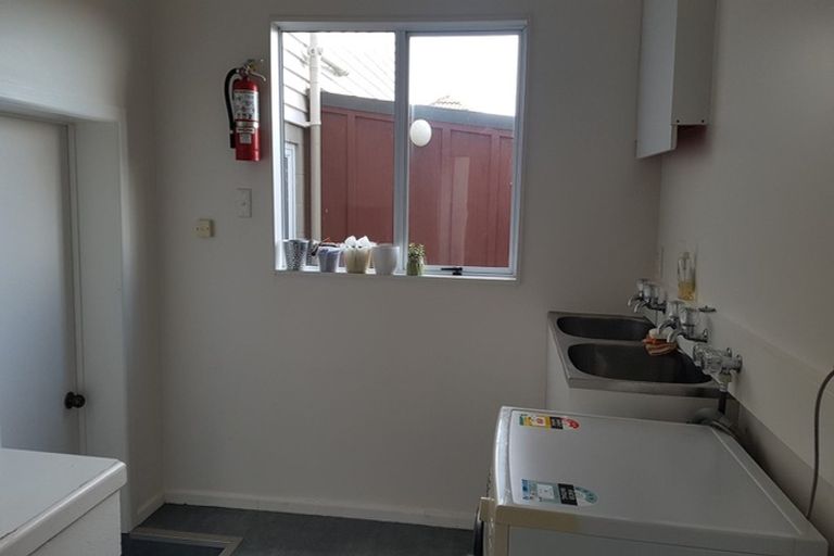Photo of property in 1/19 Hauraki Crescent, Pinehill, Auckland, 0632