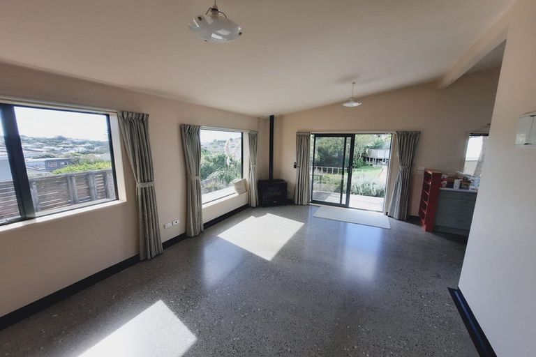 Photo of property in 14 Bay Drive, Titahi Bay, Porirua, 5022