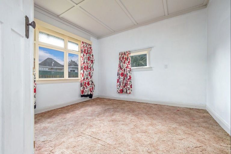 Photo of property in 378a Oxford Street, Levin, 5510