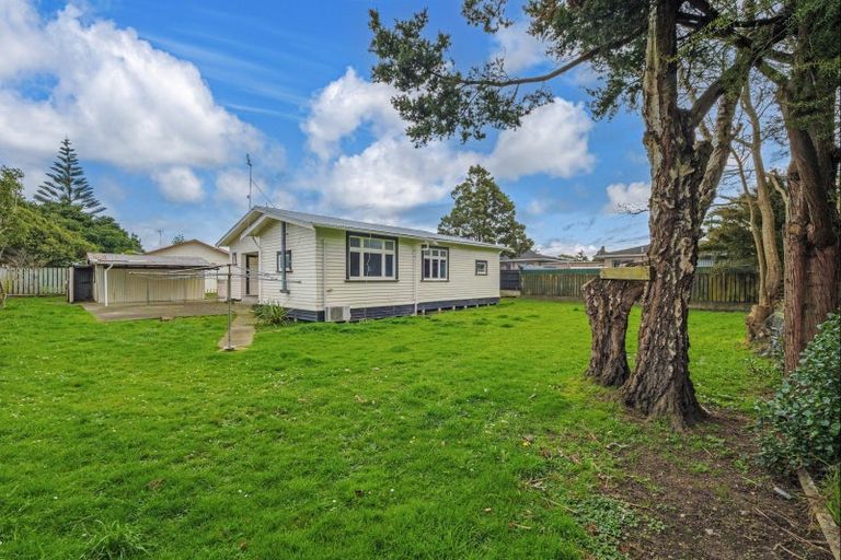 Photo of property in 378a Oxford Street, Levin, 5510