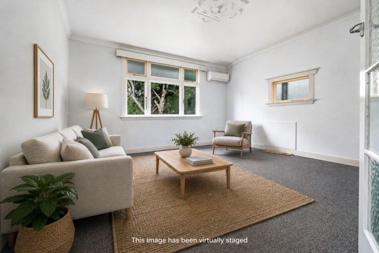 Photo of property in 378a Oxford Street, Levin, 5510