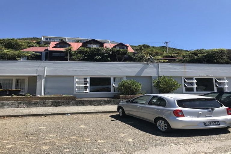 Photo of property in 2/124 Campbell Street, Karori, Wellington, 6012