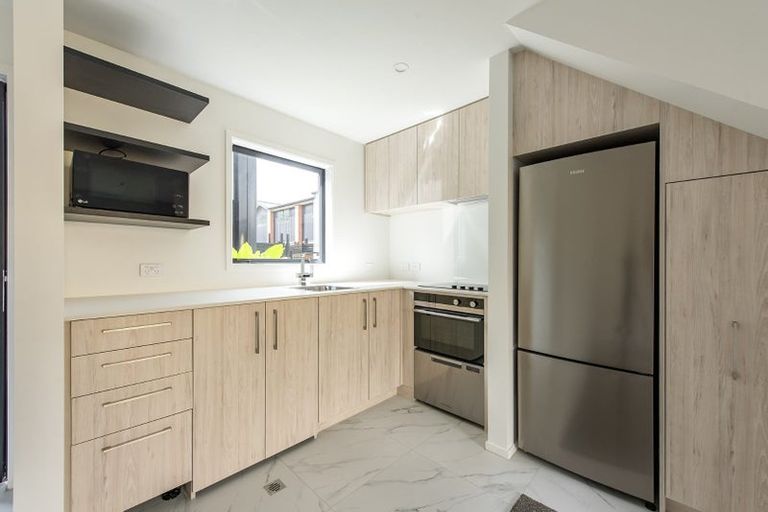 Photo of property in 6/4 Johnston Grove, Taita, Lower Hutt, 5011