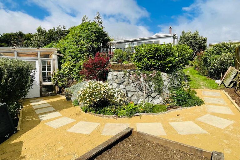 Photo of property in 1 Haunui Way, Pukerua Bay, 5026