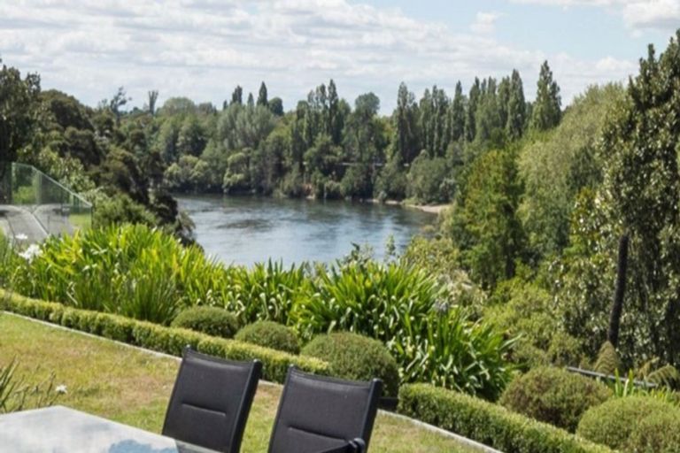 Photo of property in 16 Minchin Crescent, St Andrews, Hamilton, 3200