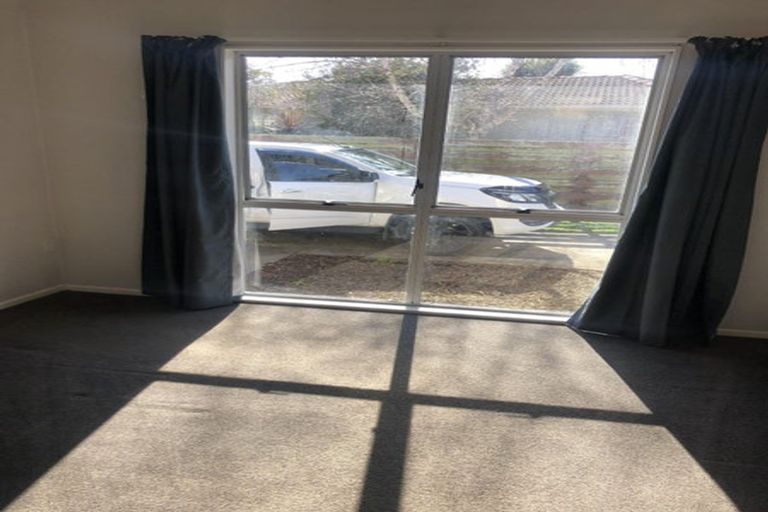 Photo of property in 121 Apollo Parade, Milson, Palmerston North, 4414