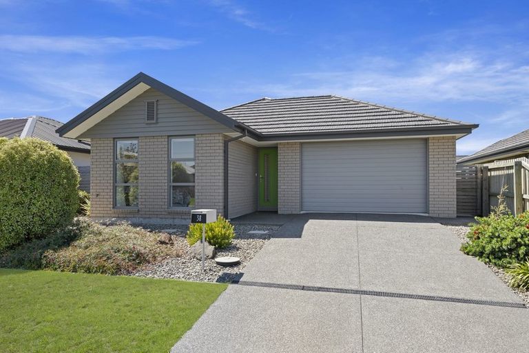 Photo of property in 38 Chert Street, Rolleston, 7614