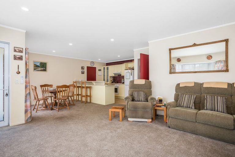 Photo of property in 2c James Street, Plimmerton, Porirua, 5026