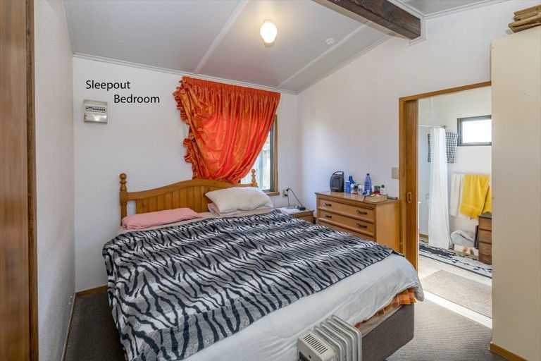 Photo of property in 64 Edinburgh Terrace, Foxton Beach, Foxton, 4815