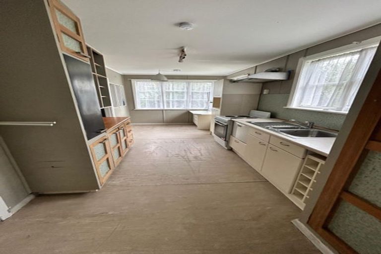 Photo of property in 54 Riley Crescent, Woolston, Christchurch, 8023