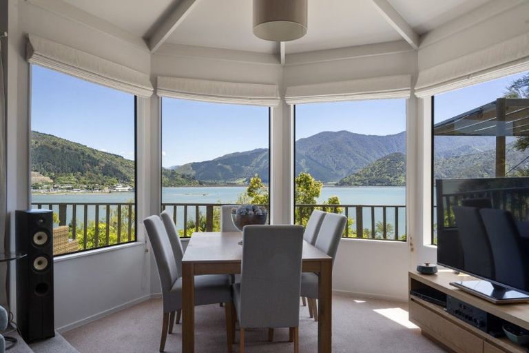 Photo of property in 253 Queen Charlotte Drive, Havelock, Picton, 7281