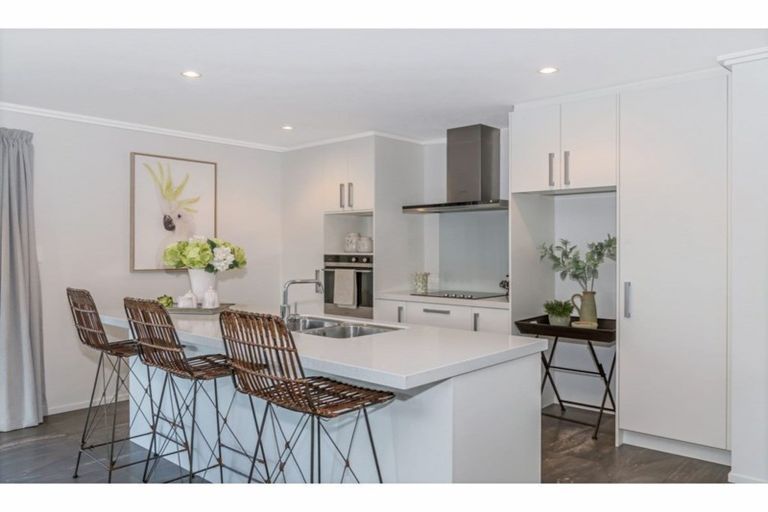 Photo of property in 162 Wainui Road, Silverdale, 0932