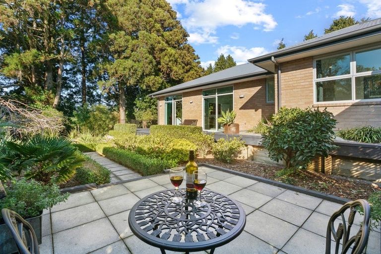 Photo of property in 525e Mangorei Road, Highlands Park, New Plymouth, 4312