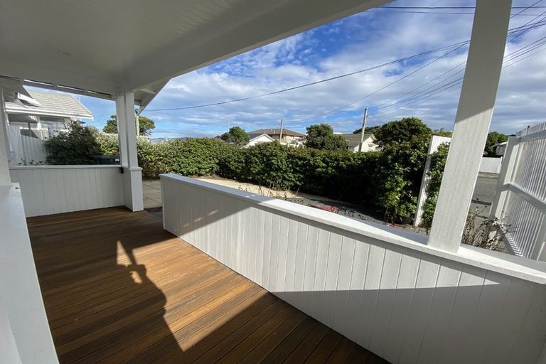 Photo of property in 4 Collins Street, Petone, Lower Hutt, 5012