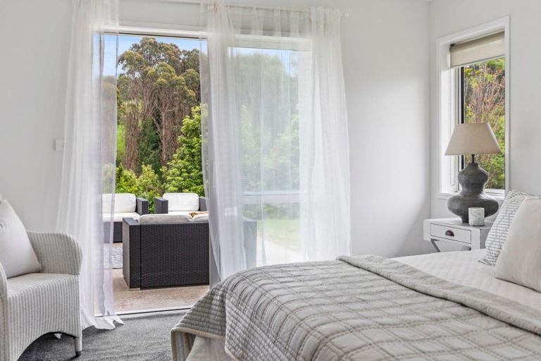 Photo of property in 174 Oteki Park Drive, Welcome Bay, Tauranga, 3112