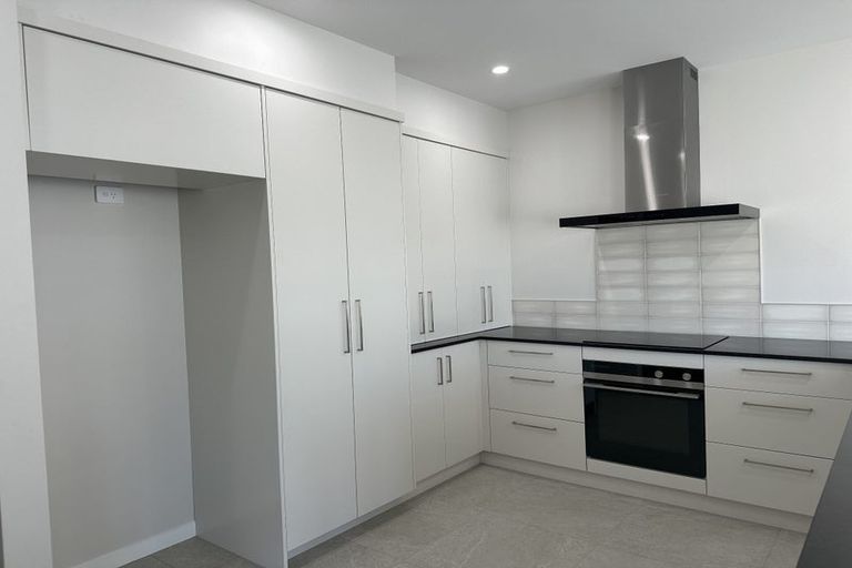 Photo of property in 15 George Yee Place, Taradale, Napier, 4112