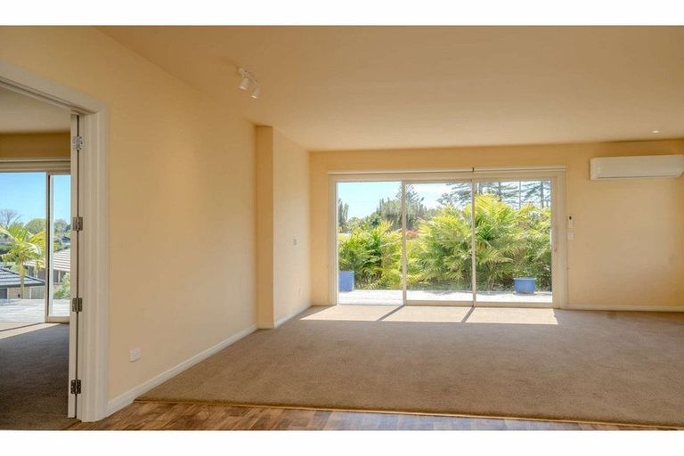 Photo of property in 2 Appletree Lane, Kerikeri, 0230