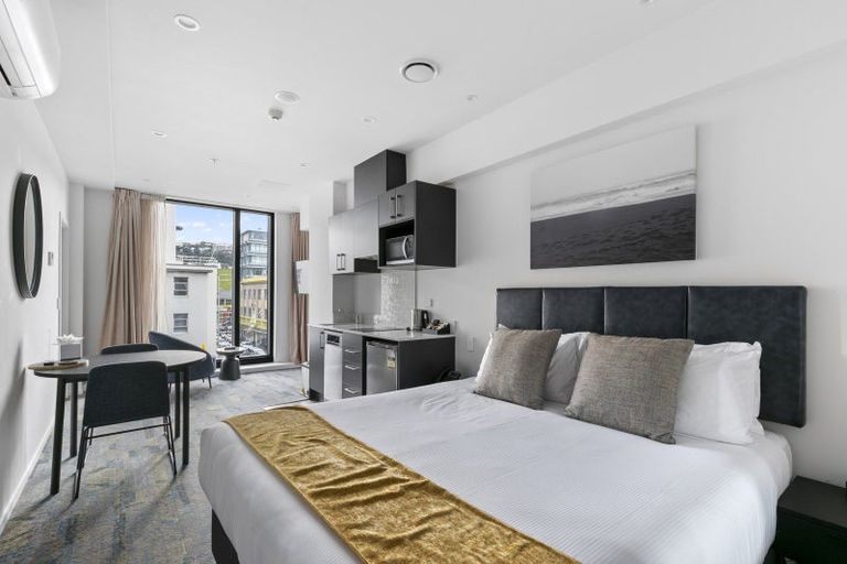 Photo of property in 4/66 Neil Avenue, Te Atatu Peninsula, Auckland, 0610