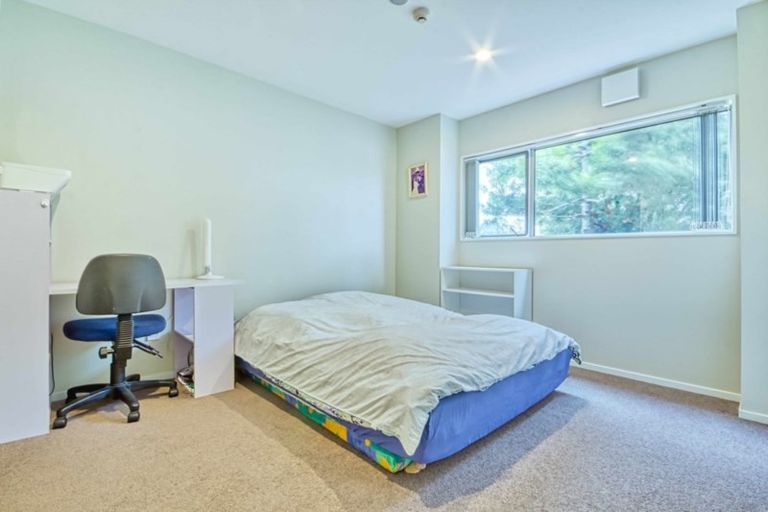 Photo of property in 3/147 Albany Highway, Unsworth Heights, Auckland, 0632