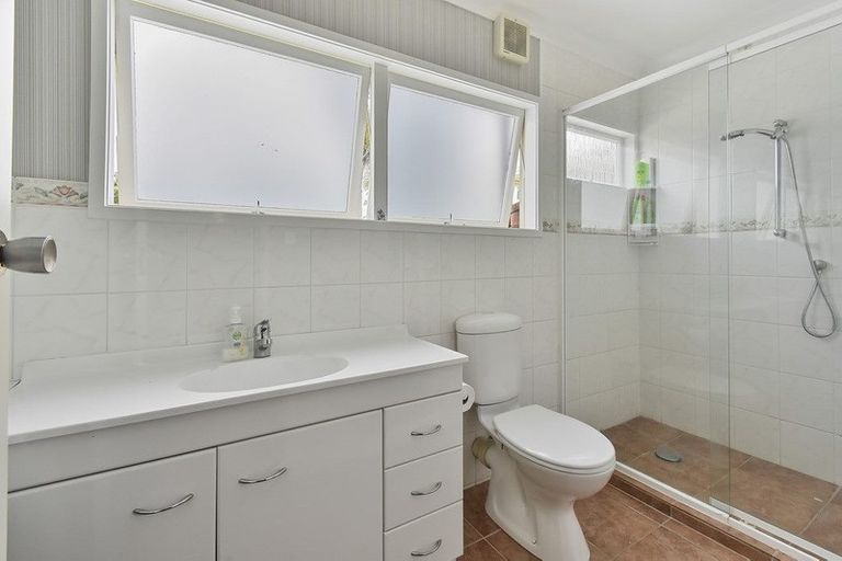 Photo of property in 11 Iorangi Place, Hillpark, Auckland, 2102