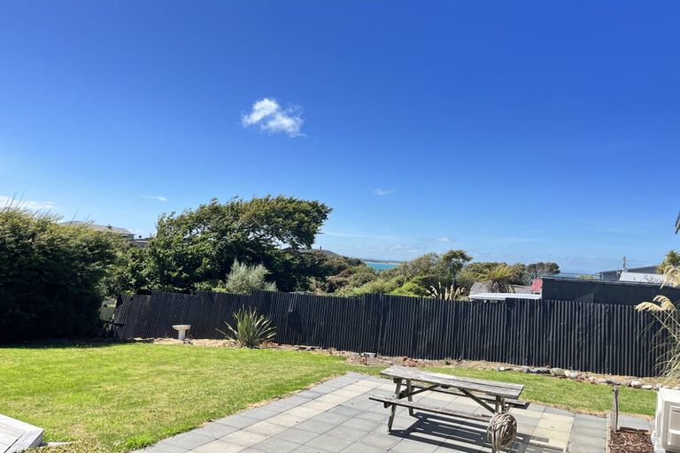 Photo of property in 28 Violet Street, Riverton/aparima, Riverton, 9822