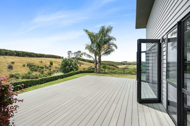 Photo of property in 224 Baverstock Road, Grandview Heights, Hamilton, 3200