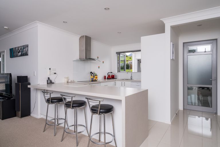 Photo of property in 15 Weka Street, Mangawhai, 0505