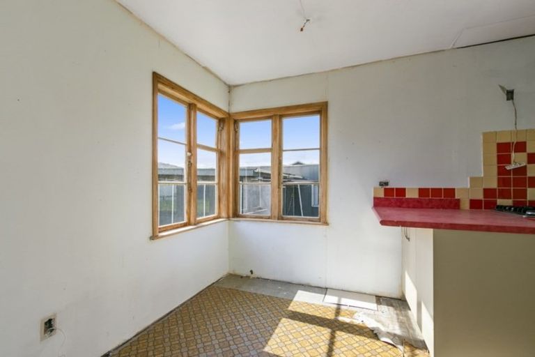 Photo of property in 5 Ngaio Street, Wainuiomata, Lower Hutt, 5014