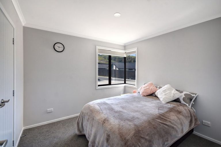 Photo of property in 48 Heathfield Drive, Mosgiel, 9024