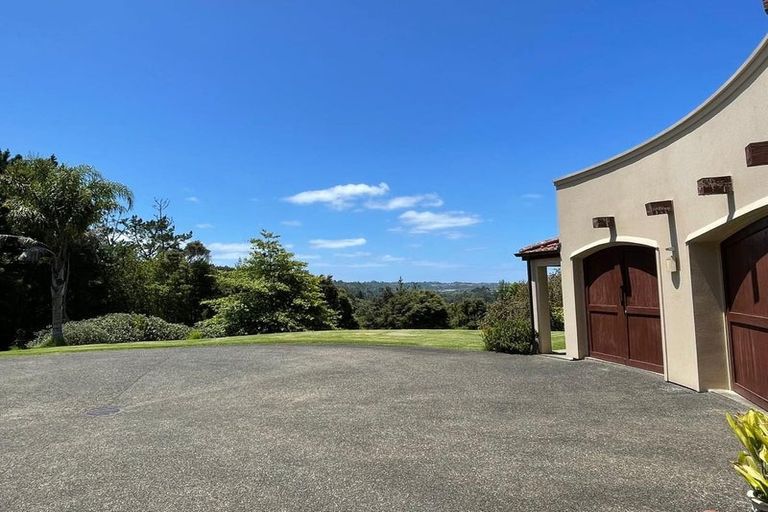 Photo of property in 249b Paremoremo Road, Lucas Heights, Auckland, 0632