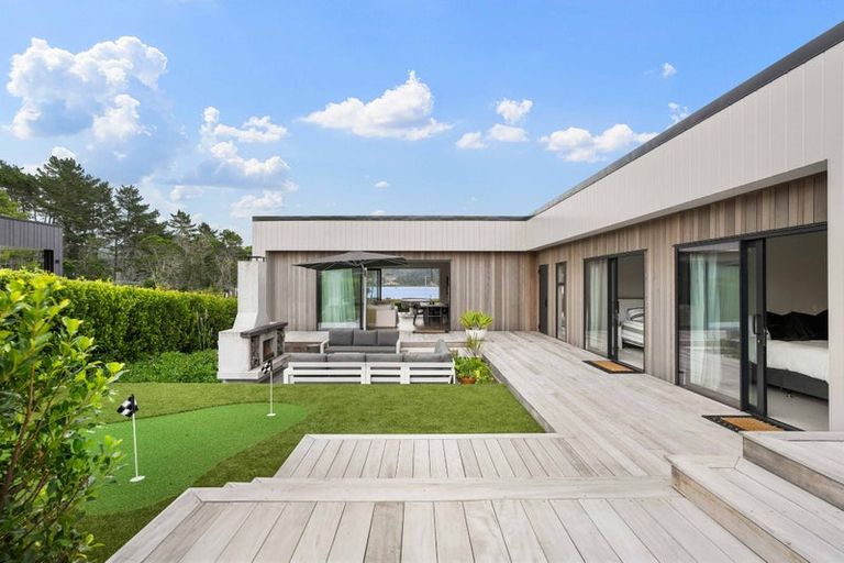 Photo of property in 34 North Ridge Drive, Pauanui, 3579