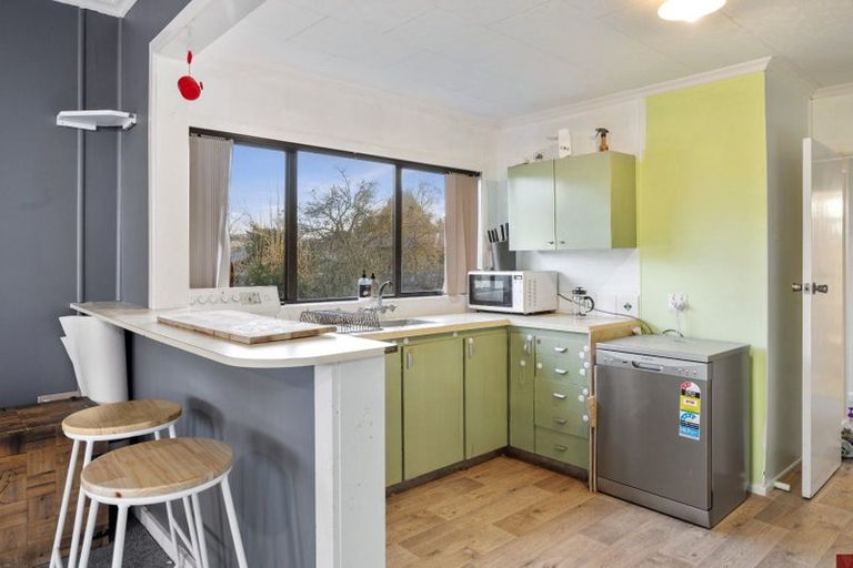 Photo of property in 105 Rangatira Drive, Mangakino, 3421