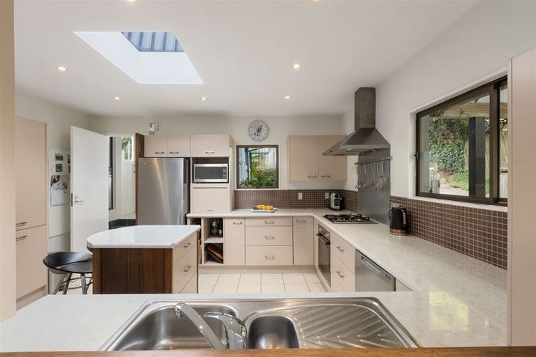 Photo of property in 26 Aberdeen Road, Campbells Bay, Auckland, 0620
