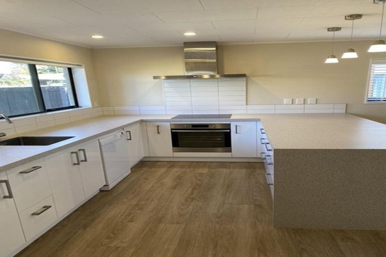 Photo of property in 2/75 Reynolds Road, Havelock North, 4130