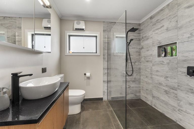 Photo of property in 17 Te Wiremu Lane, Otaki, 5512