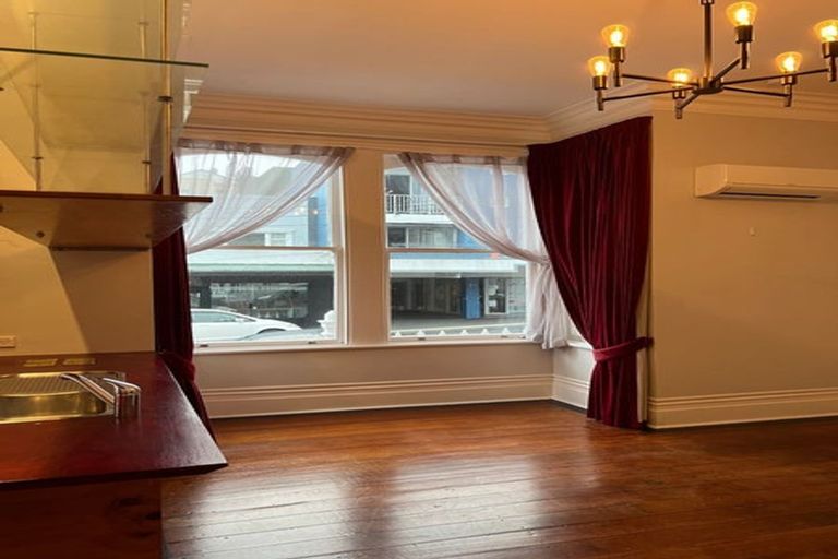 Photo of property in 24 Majoribanks Street, Mount Victoria, Wellington, 6011