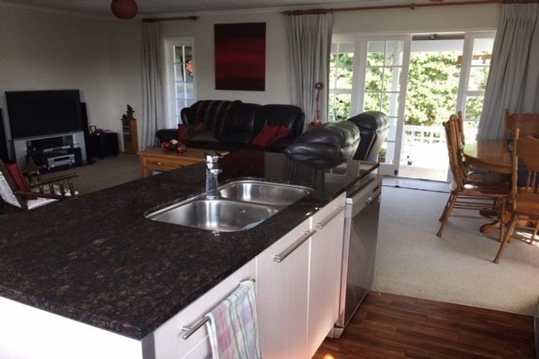 Photo of property in 12 Hicks Crescent, Waikanae Beach, Waikanae, 5036