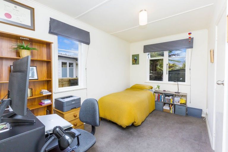 Photo of property in 6 Tui Grove, Elderslea, Upper Hutt, 5018