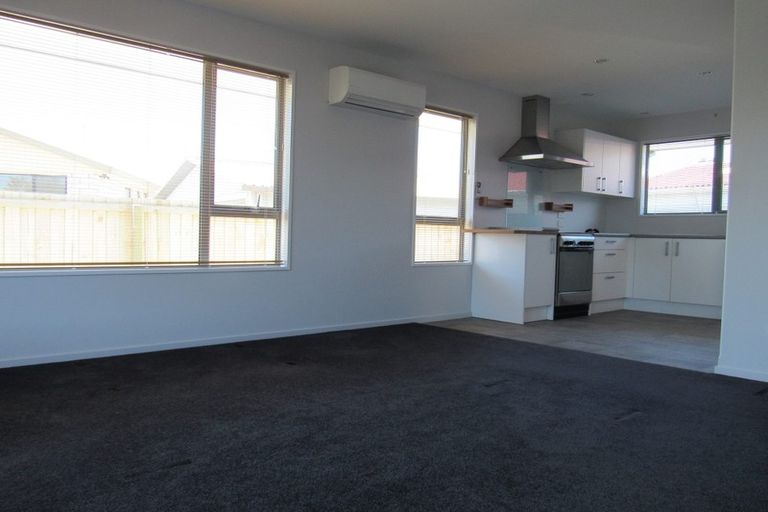 Photo of property in 2/10 Stacey Place, Woolston, Christchurch, 8062