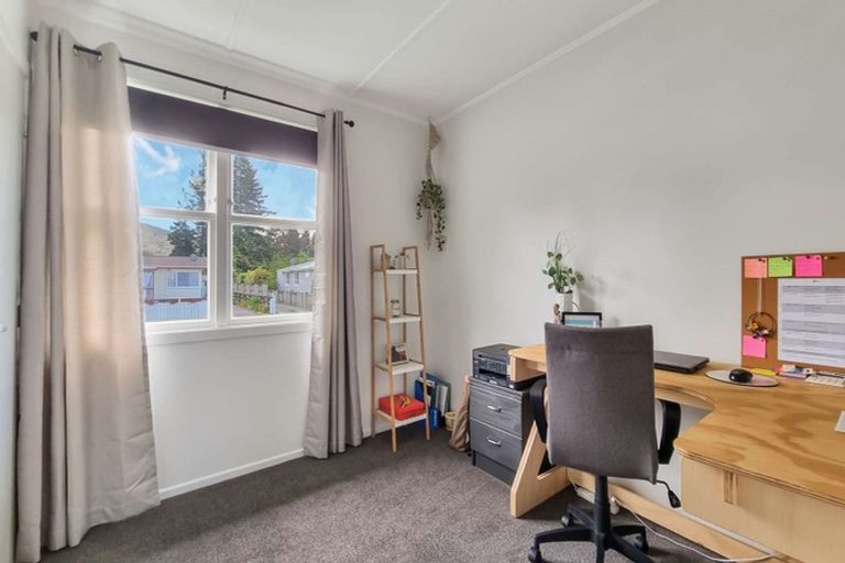 Photo of property in 44 Martin Street, Utuhina, Rotorua, 3015