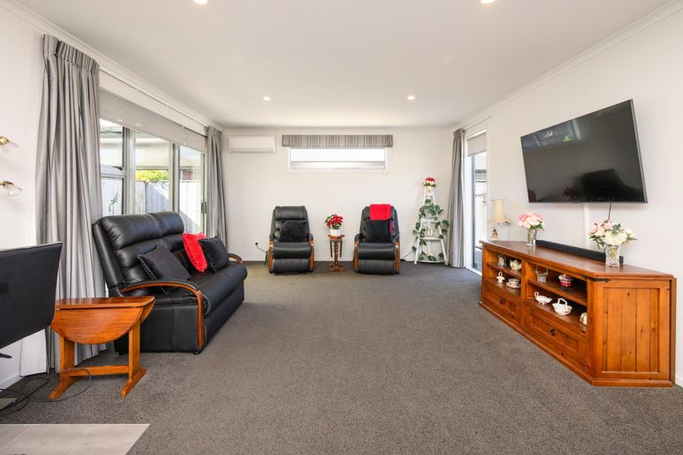 Photo of property in 65b Albert Street, Palmerston North, 4414