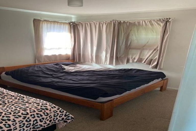 Photo of property in 3 Hobman Place, Manurewa, Auckland, 2102