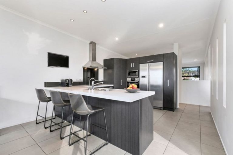 Photo of property in 23 Talbot Place, Welcome Bay, Tauranga, 3112